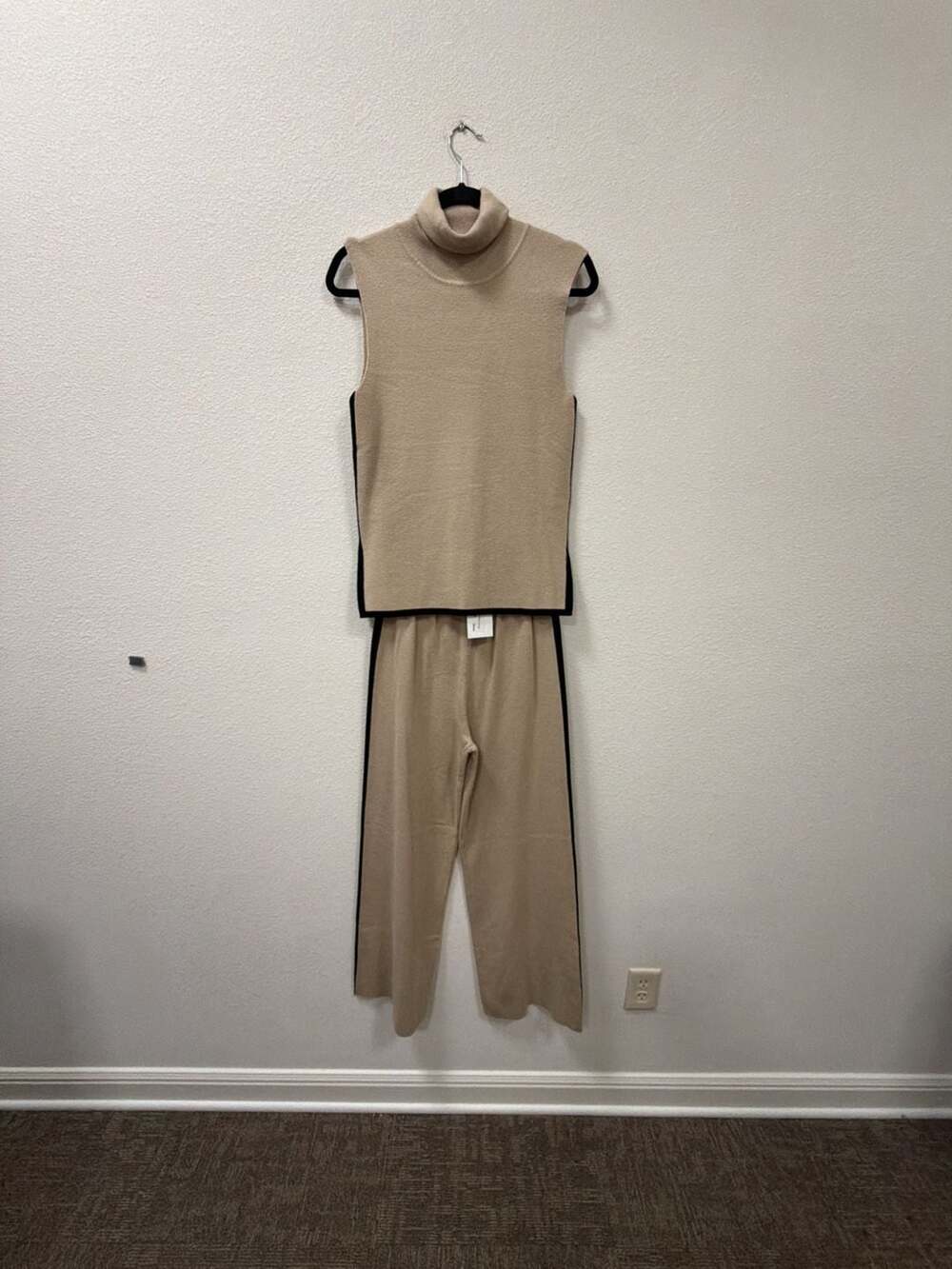 Able Los Angeles Sweater Set Size S Beige Black Trim 2 Pc